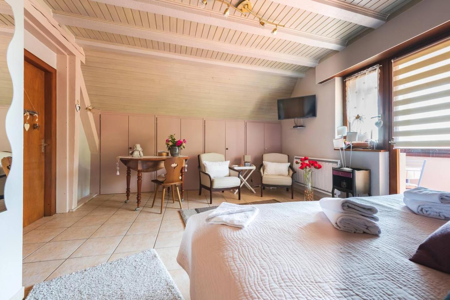 Chambre Du Vigneron - Domaine Leon Bleesz Reichsfeld Εξωτερικό φωτογραφία